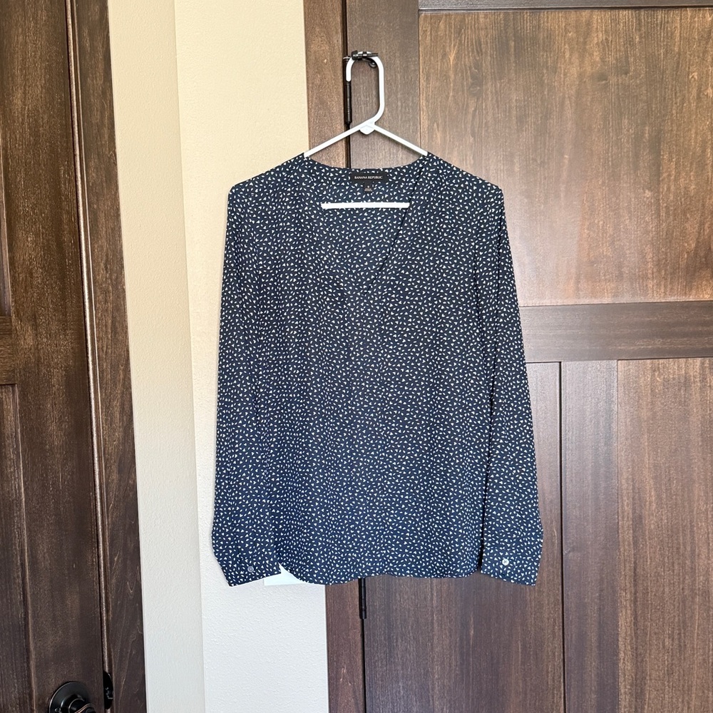 Banana Republic Women's Long Sleeve Polka Dot Bird Print Blouse Size Small